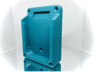 MAKITA 18V –4 Soportes para baterías