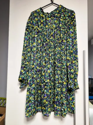 Vestido estampado floral negro