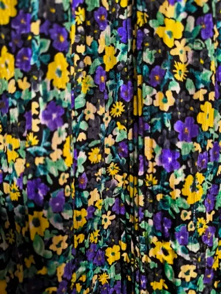 Vestido estampado floral negro