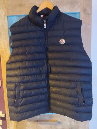 Chaleco Moncler Azul Marino. Hombre Nuevo