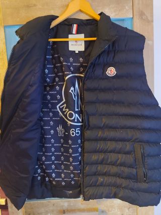 Chaleco Moncler Azul Marino. Hombre Nuevo