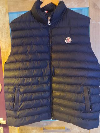Chaleco Moncler Azul Marino. Hombre Nuevo