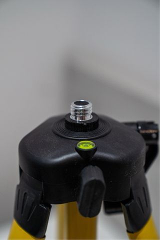 Trípode Nivel Láser HILDA