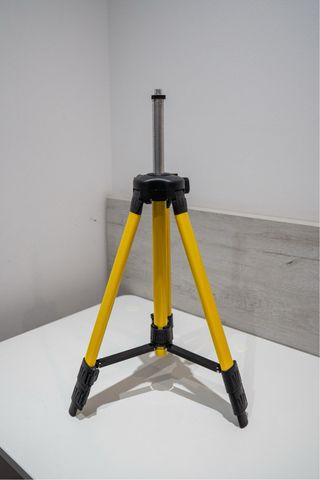 Trípode Nivel Láser HILDA