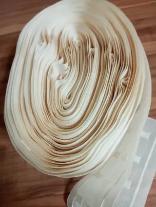 Tiras para cortinas beige unos 37 metros