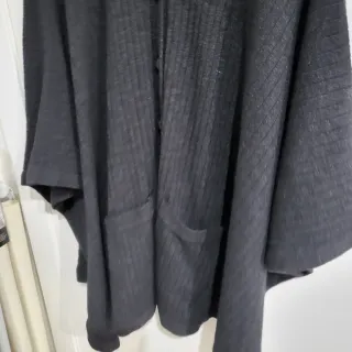 Chaqueta Poncho Gris Talla Única