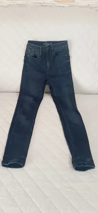 Vaqueros talla 32.