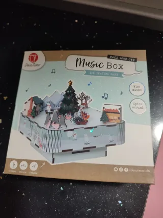 Caja de música DecoTime Parque de patinaje hielo