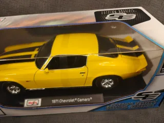 Maisto 1:18 Chevrolet Camaro 1971 Amarillo