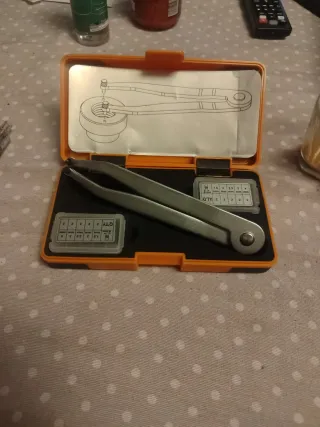 Chiave a compasso per filtri olio