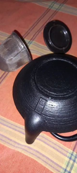 Tetera de hierro Iwachu