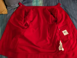 Chaqueta bomber roja Zara Talla M