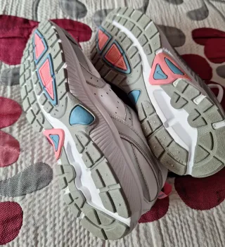 Zapatillas Nike Mujer Talla 38 .