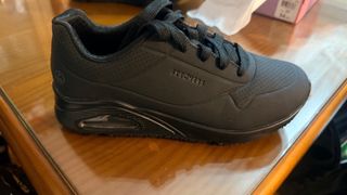 Tenis Skechers Negros