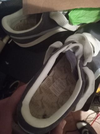 Zapatillas Puma Beige y Negro