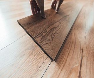 CARPINTERO MONTADOR DE PARQUET INSTALADOR