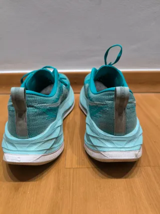 Zapatillas running Asics grises y turquesa