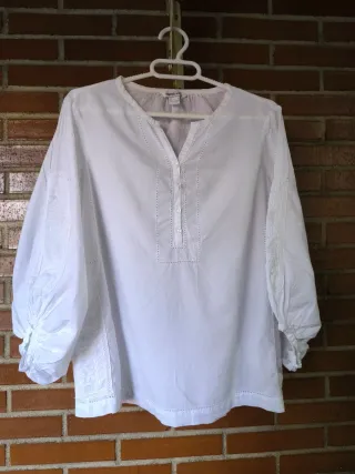 Blusa blanca bordada