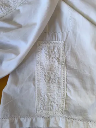 Blusa blanca bordada