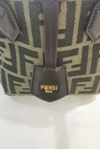 Bolso de hombro Fendi Origami, excelente estado