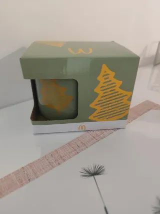 Taza McDonald's Navidad