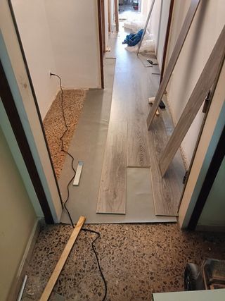 MONTADOR DE PARQUET INSTALADOR CARPINTERO