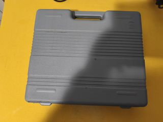 Taladro percutor eléctrico