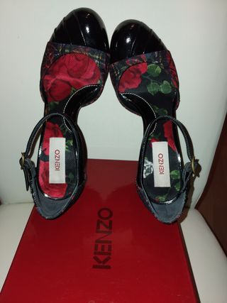 Zapatos Kenzo tacón negro y rojo