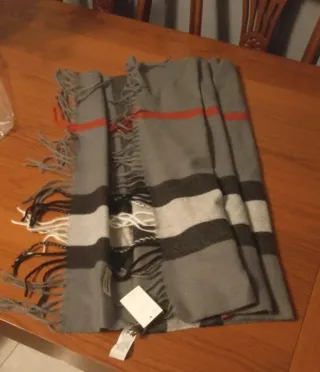 Bufanda de Cachemira Gris y Roja