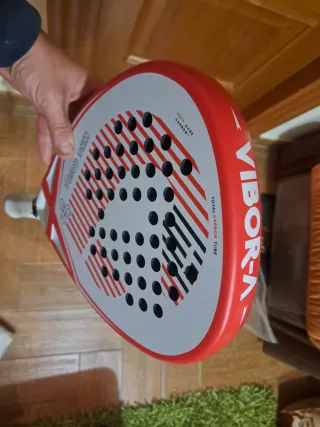 Pala de pádel VIBOR-A King Cobra