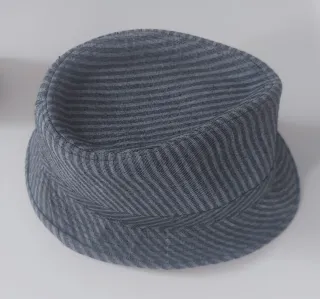 Cappello elegante donna tg. 57. Grigio