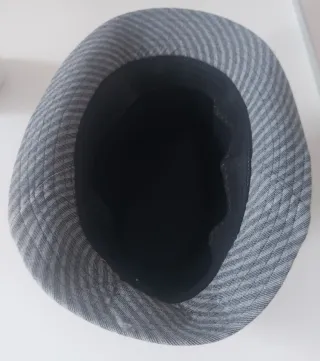 Cappello elegante donna tg. 57. Grigio