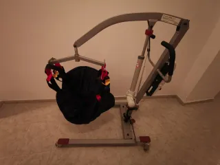 Grúa y silla ortopédica