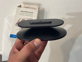 Supporto magnetico regolabile per Echo Show 5 e 8