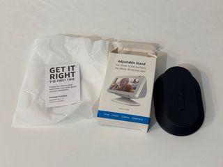 Supporto magnetico regolabile per Echo Show 5 e 8