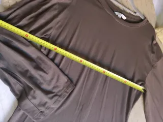 Camiseta H&M Manga Larga Marrón