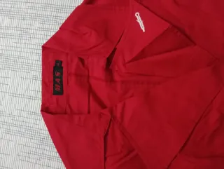 Vestido rojo de dama