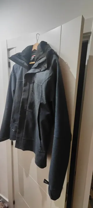 Abrigo Millet Hombre Gris