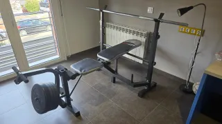 Banc de peses + cames, 4 discs de 10kg i barra