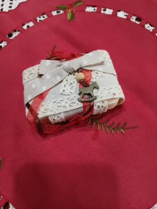Saponetta profumata decorata a mano
