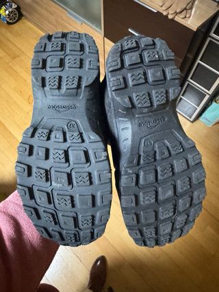 Botas montaña Quechua Talla 37 Impermeables