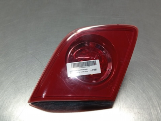 PILOTO TRASERO IZQUIERDO INTERIOR MAZDA 3 BERLINA