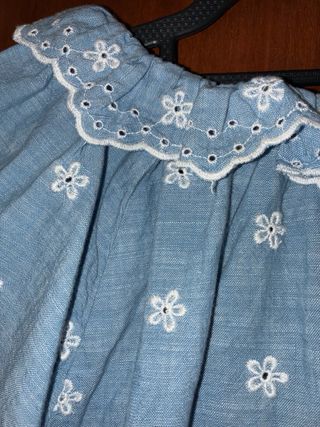 Blusa Levi's bordada Talla XS