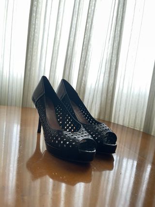 Uterque Peep Toe Negros Talla 38