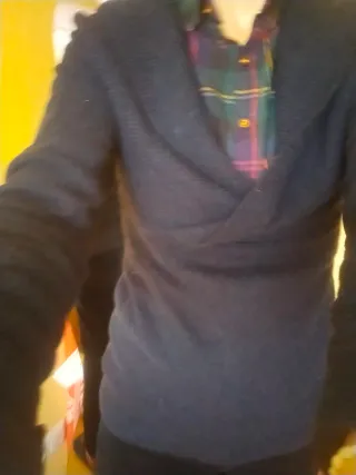 Jersey Mango azul marino cuello vuelto