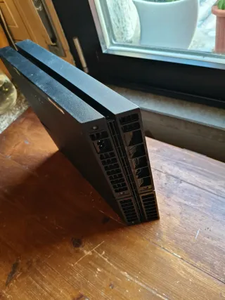 Ps4 Fat Nera + Controller Trasparente