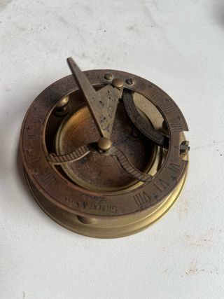 Brújula y Reloj Solar Bronce Vintage