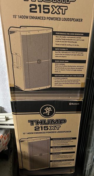 Pareja Mackie Thump 215xt Nuevos