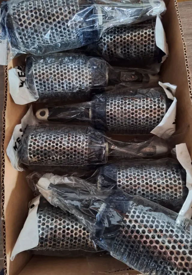 Lotto 25 Spazzole per Capelli Nuove