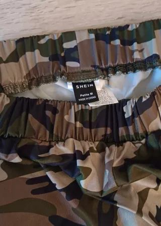 Pantalón y guantes militar disfraz